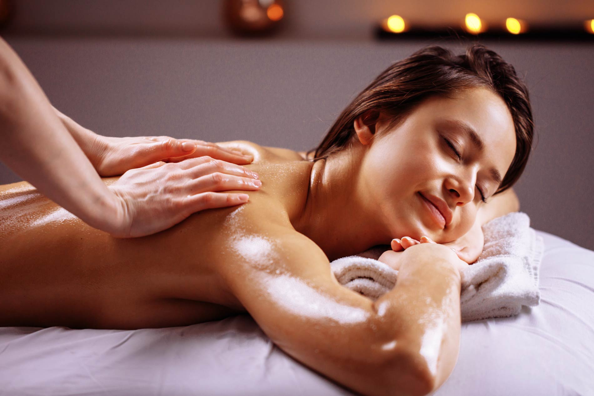 Khỏe Spa – Thai Massage | Shiatsu | FootBody – Phong cách spa tại “KHỎE SPA” là sự giao thoa giữa các trường phái “matxa” nổi tiếng trên thế giới